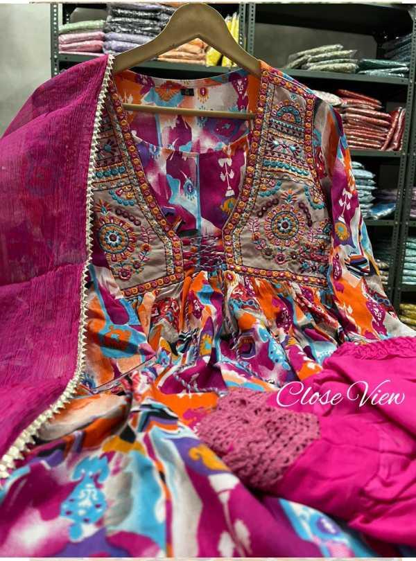 https://www.latestkurtidesigns.com/wp-content/uploads/2024/05/pink-clouth.jpg