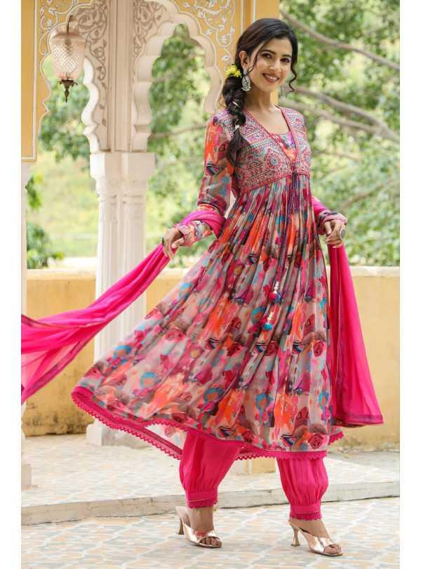 https://www.latestkurtidesigns.com/wp-content/uploads/2024/05/pink-dress-3.jpg